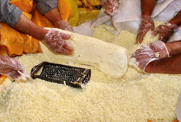 "Söğle peyniri" kuyularda lezzetleniyor