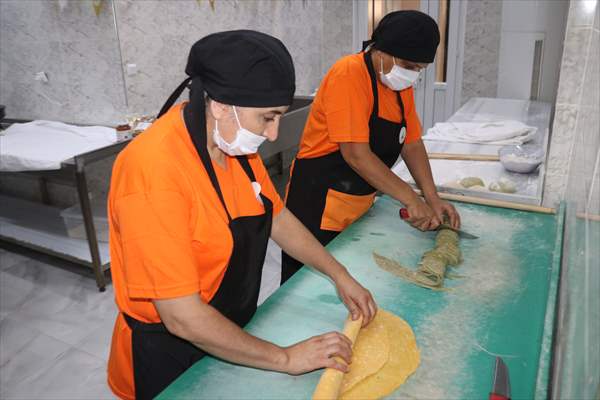Girişimci kadınlar kalkınma kooperatifi ile ayakta duruyorlar