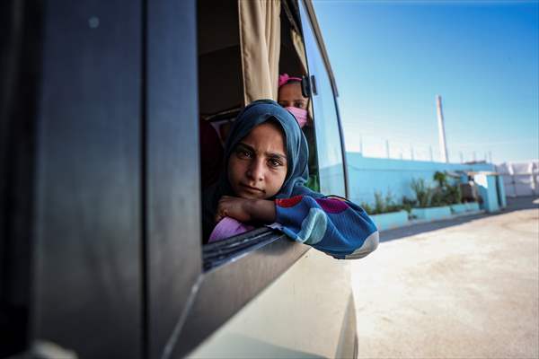 Volunteer hairdressers in Jarabulus cheer the Orphan girls