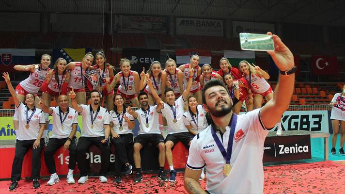 Türkiye 19 Yaş Altı Kız Voleybol Milli Takımı Avrupa şampiyonu oldu