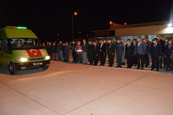 Şehit Yüzbaşı Mahmut Top'un cenazesi Samsun'a getirildi