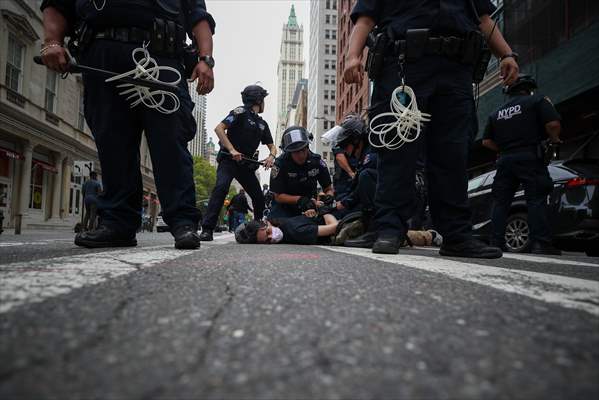 Police detained anti-ICE protestors in NYC