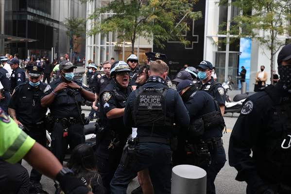 Police detained anti-ICE protestors in NYC