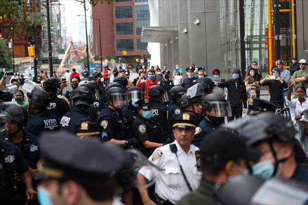 Police detained anti-ICE protestors in NYC