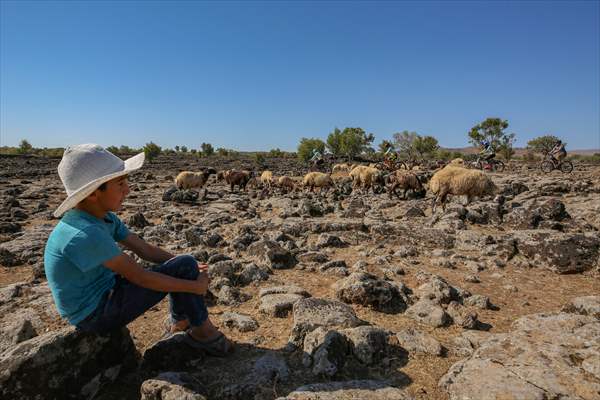 Lava trail hosts nature and bike lovers
