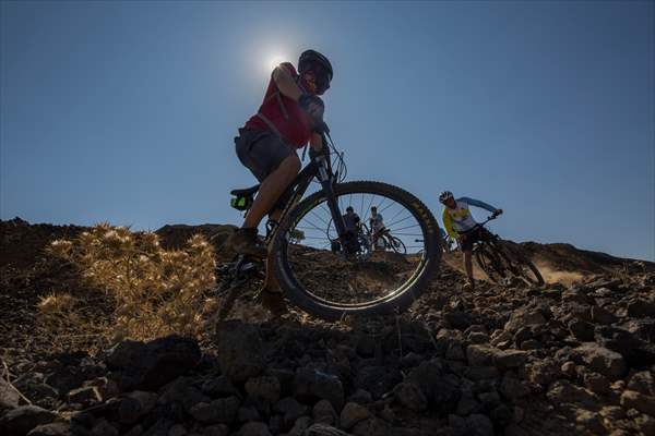 Lava trail hosts nature and bike lovers