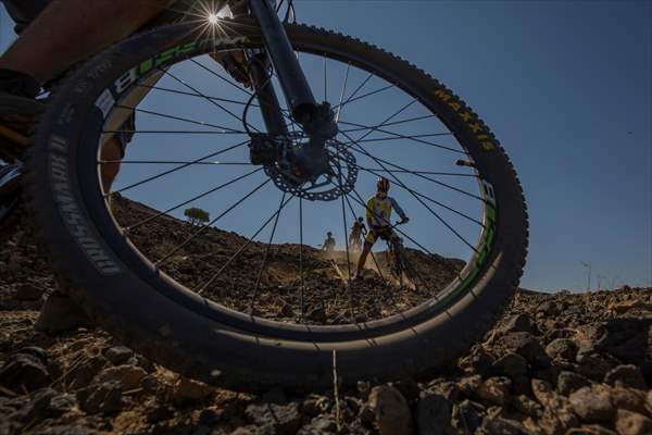 Lava trail hosts nature and bike lovers