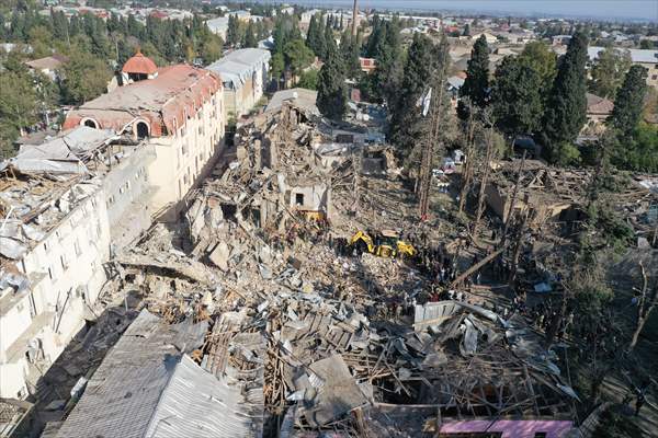 Residential area damaged amid clashes between Armenia and Azerbaijan