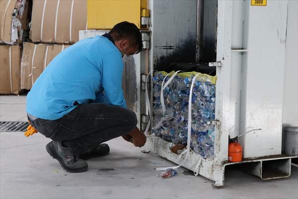 Niğde Ömer Halisdemir Üniversitesinde her atık ekonomiye kazandırılıyor