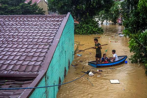 Rizal deluged by Typhoon Vamco in Philippines