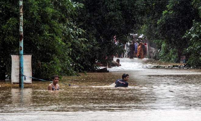 Rizal deluged by Typhoon Vamco in Philippines