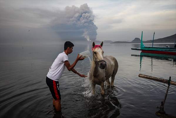 Volcano eruption in Philippines