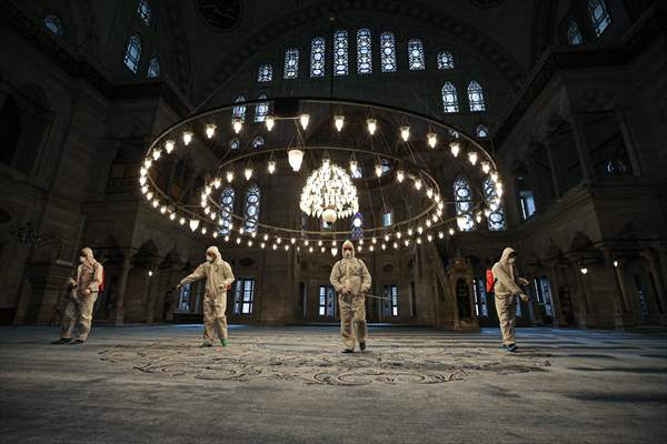 Coronavirus precautions in Istanbul