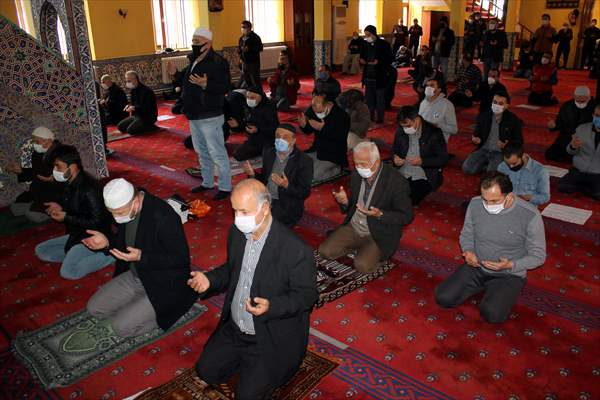 Doğu Marmara ve Batı Karadeniz'de cuma namazında yağmur duası