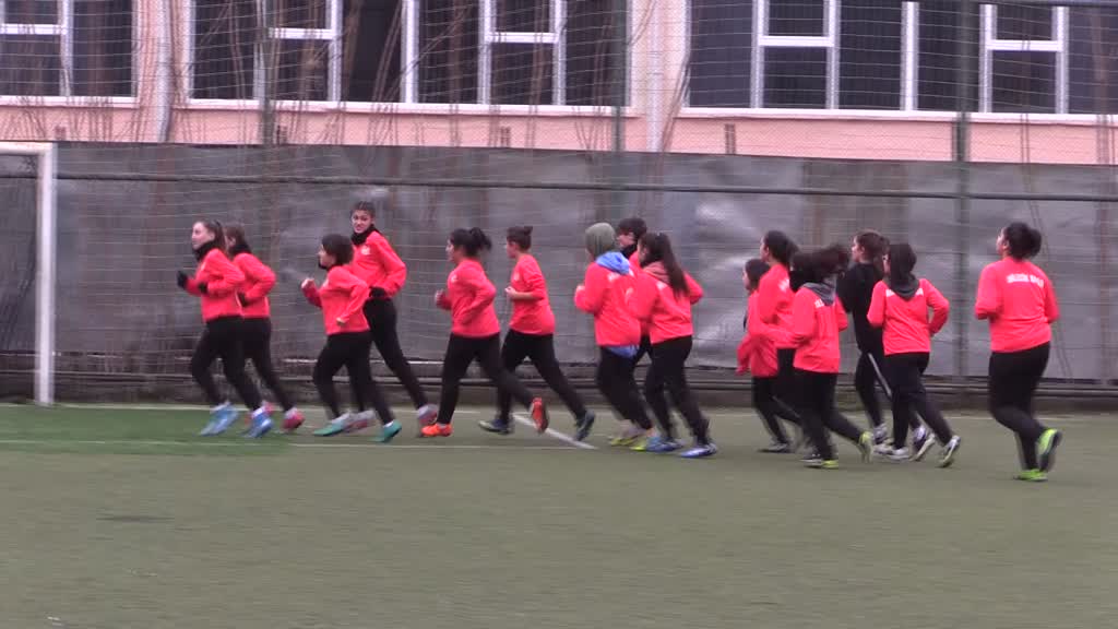 Bilecikli kızların futbol aşkı sınır tanımıyor - BİLECİK