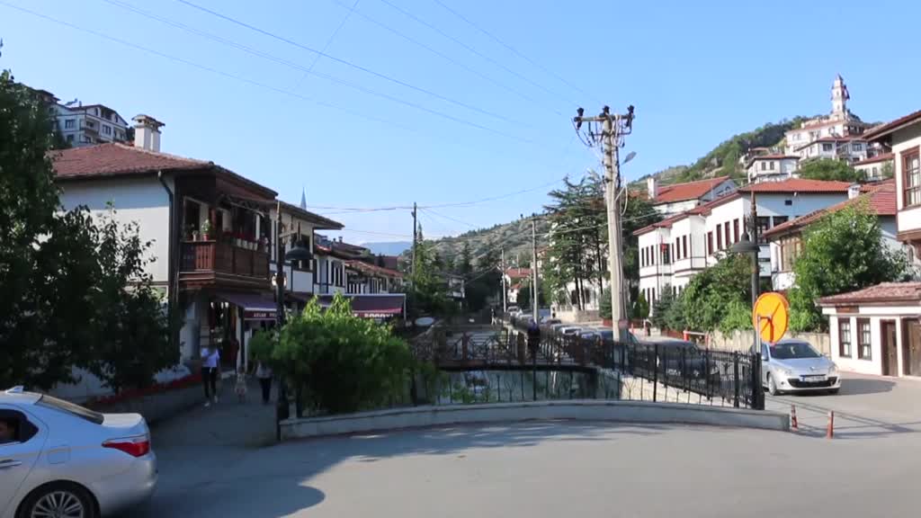 Tarihi Osmanlı kasabası Göynük'te bayram yoğunluğu - BOLU